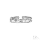 MOONLIGHT GAZE RINGS